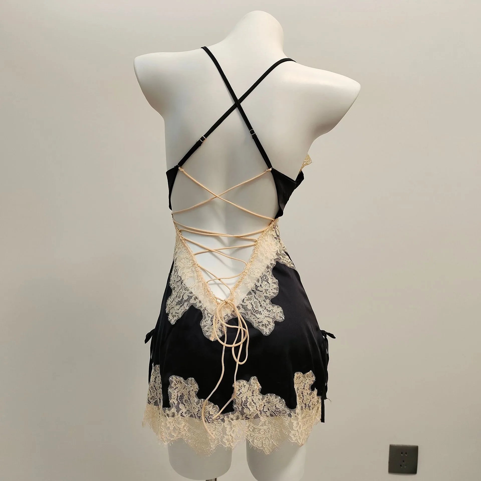 Sexy Pajamas for Women Nightwear Ice Silk Lace Beautiful Back Suspender Pajama Night Dress Elegant Strap Sweet Nightgown 2025